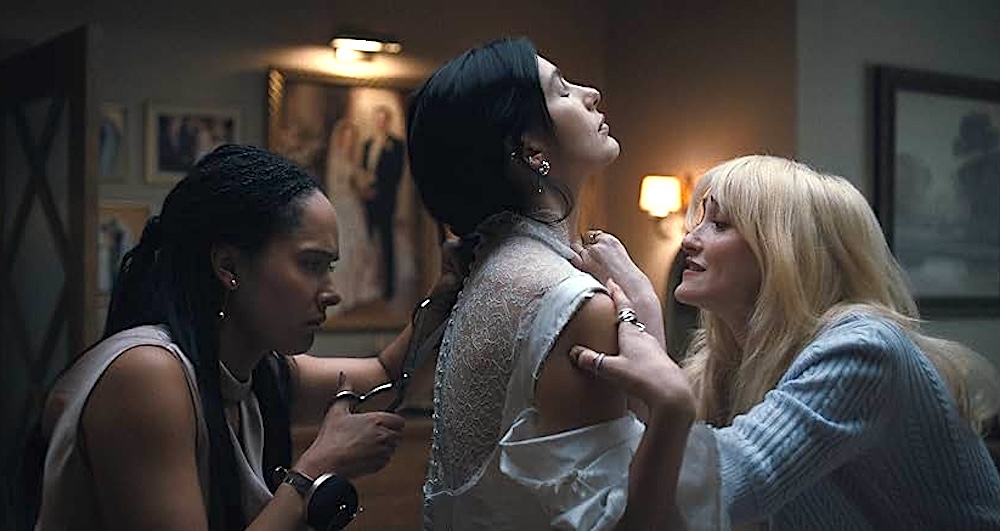 Something very bad critica otra Something very bad critica otra